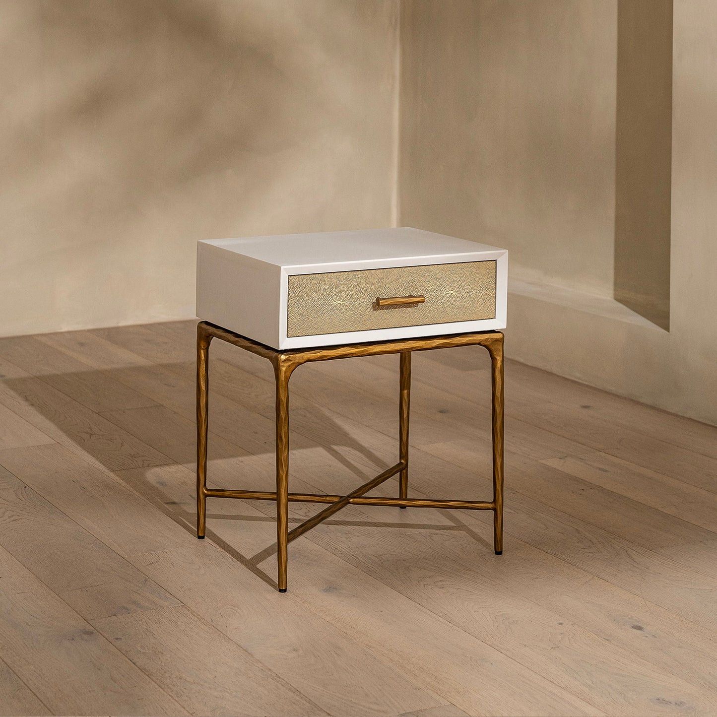 Airlie Bedside Table | 500 Wide White, Shagreen & Brass Forged Metal, 1 Drawer
