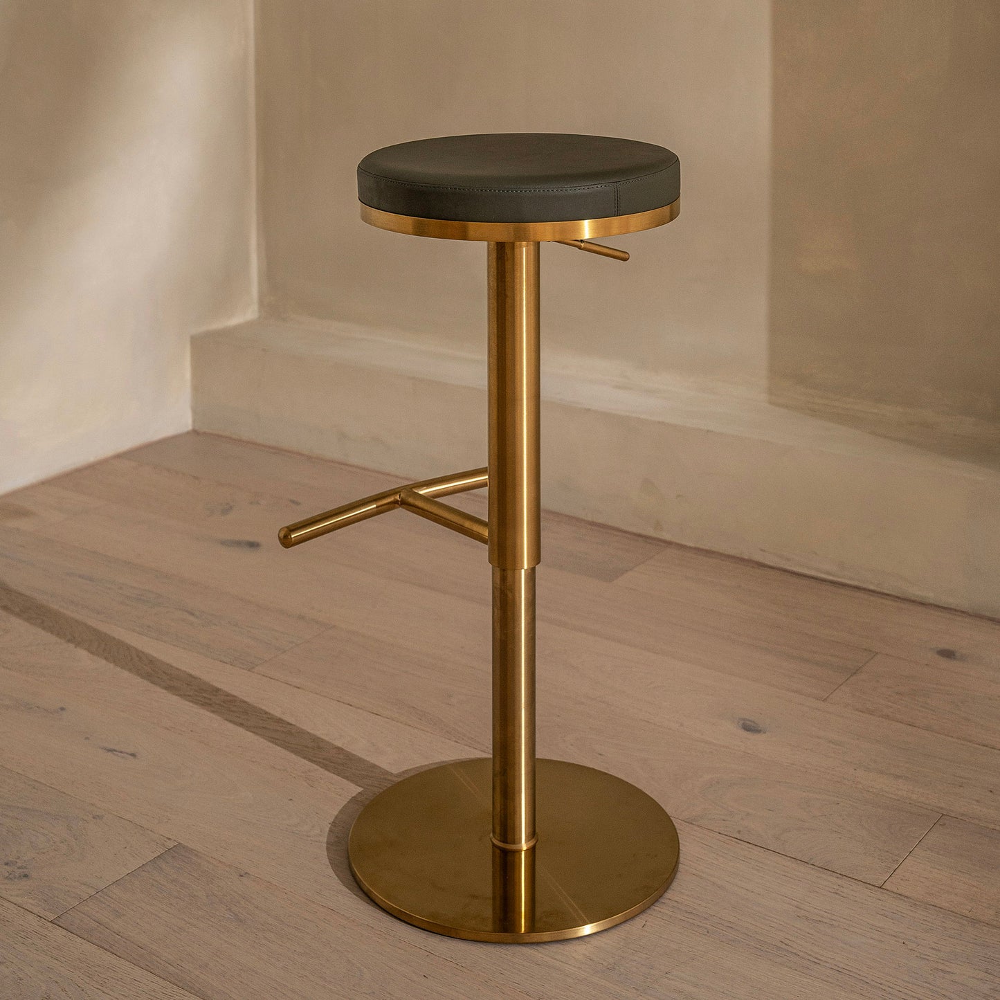 Elio Bar Stool | Adjustable | Brass & Dark Green Leather
