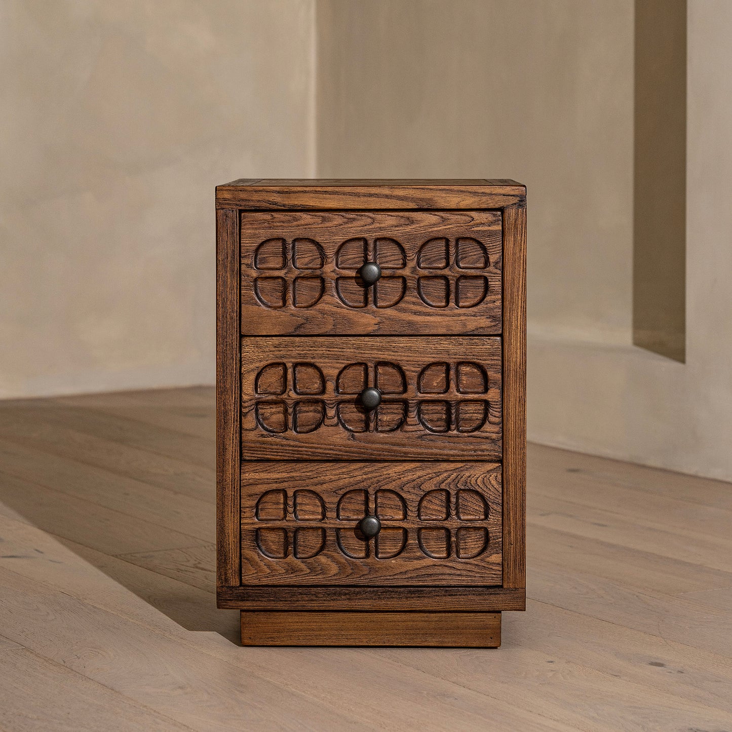 Hargate Bedside Table | 400 Wide Dark Chocolate Oak, 3 Drawer