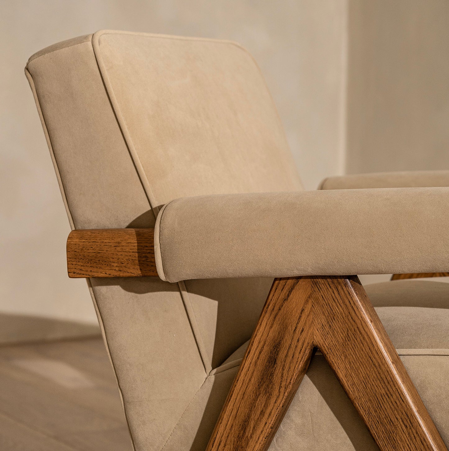 Whistle Feature Chair | 77 Wide, Mid-Century Velvet