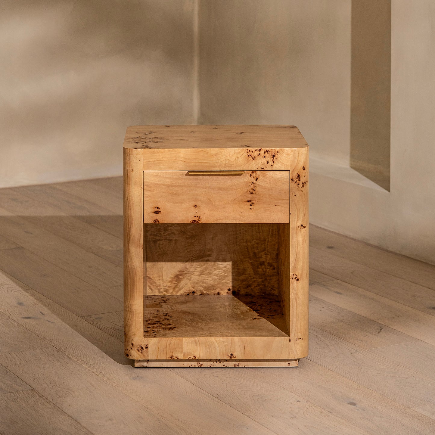 Thornhill Bedside Table | 550 Wide Burl, 1 Drawer
