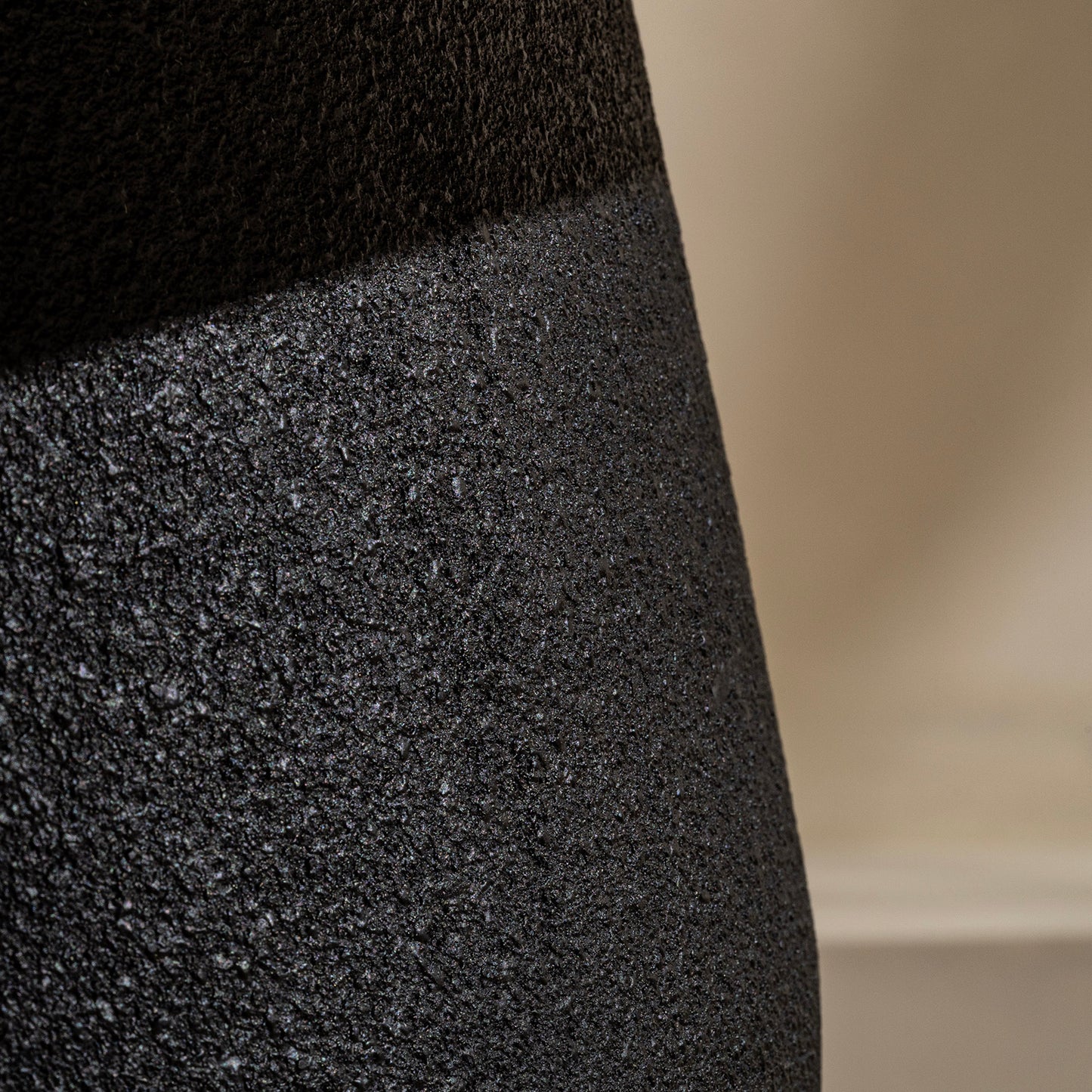 Calabasas Dining Table | 127 Diameter, Whitewash & Black